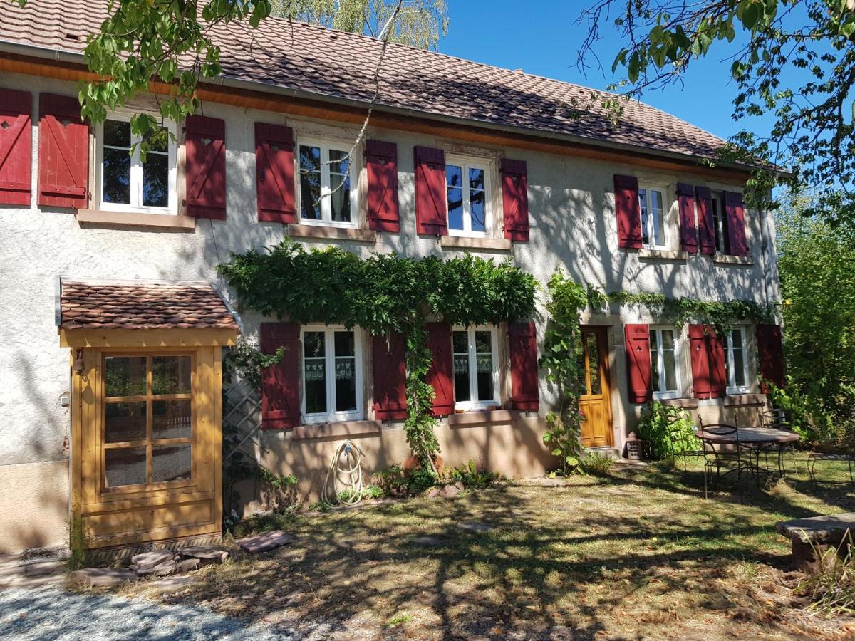 Le Jardin Des Gouttes Bed and Breakfast Rougegoutte Exteriör bild